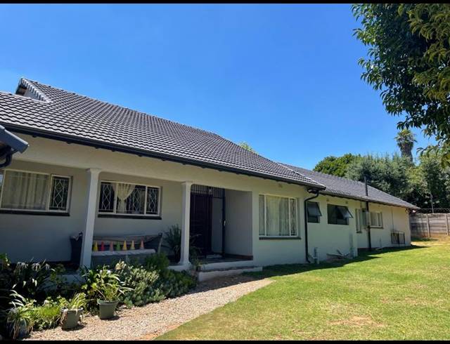 4 BEDROOM HOUSE FOR SALE IN BRYANBRINK